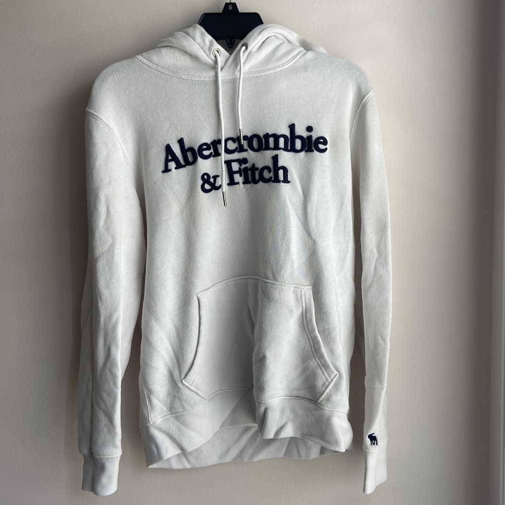 white Abrecrombie & Fitch hoodie. men’s size small.